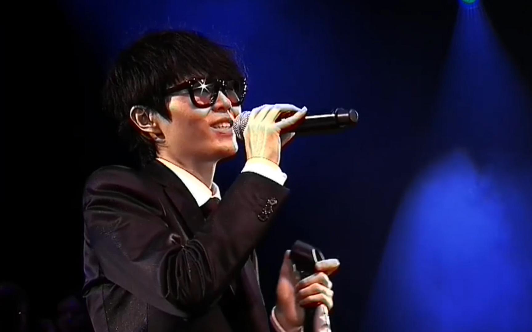 生涯第一神桥!方大同2011年15演唱会《love song》