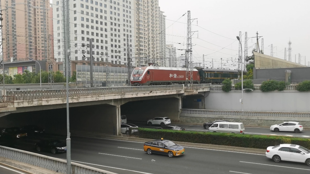 T10次列车会车Z161次列车哔哩哔哩bilibili