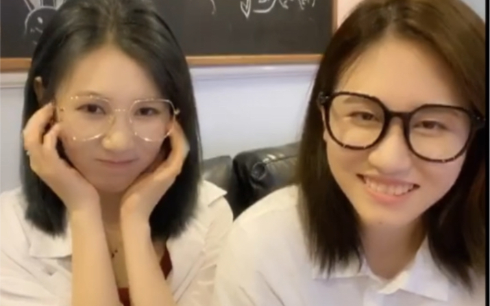 睡睡和醒醒姐姐我可爱吗