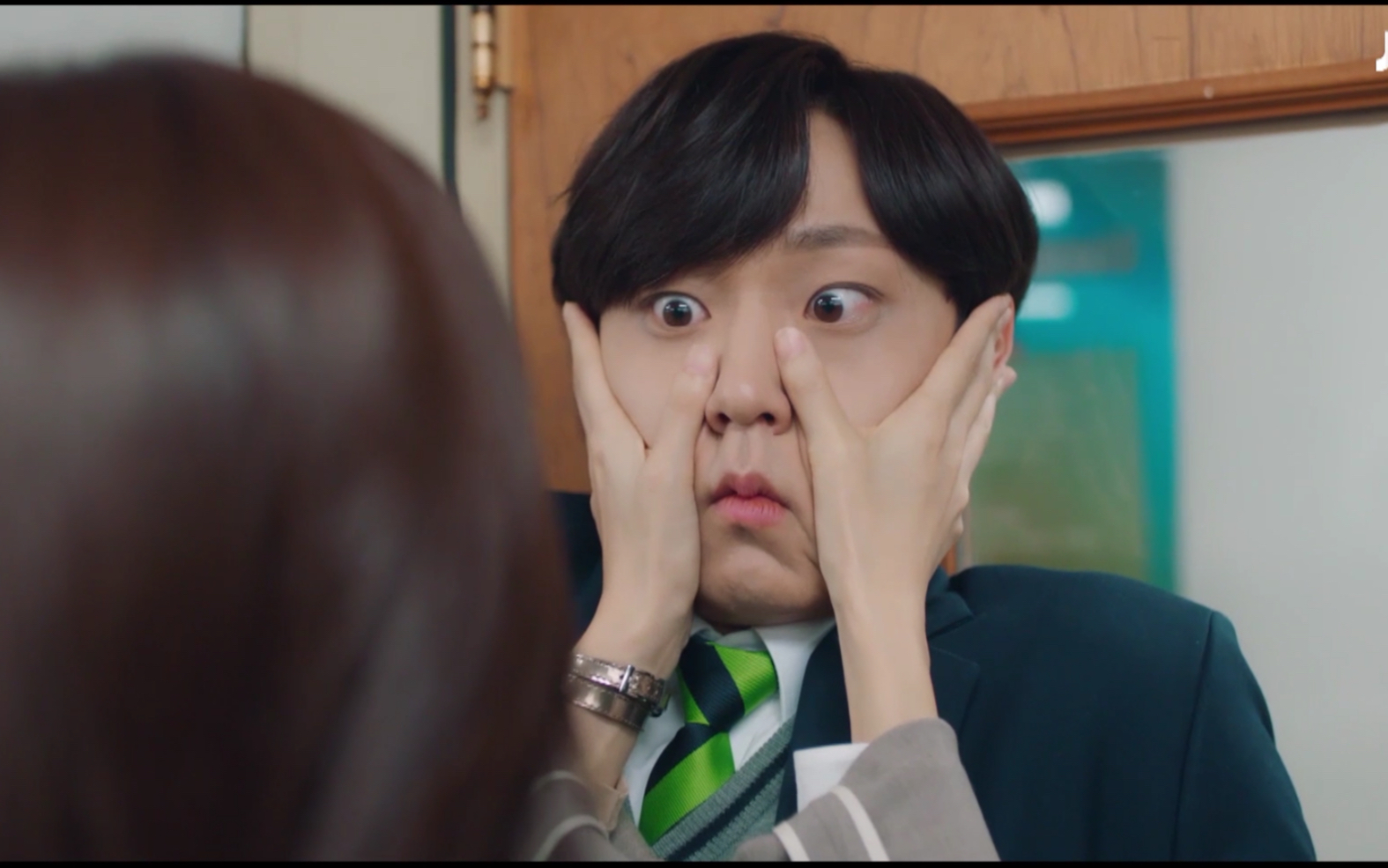 重返十八岁这么帅的爸爸必须认出来