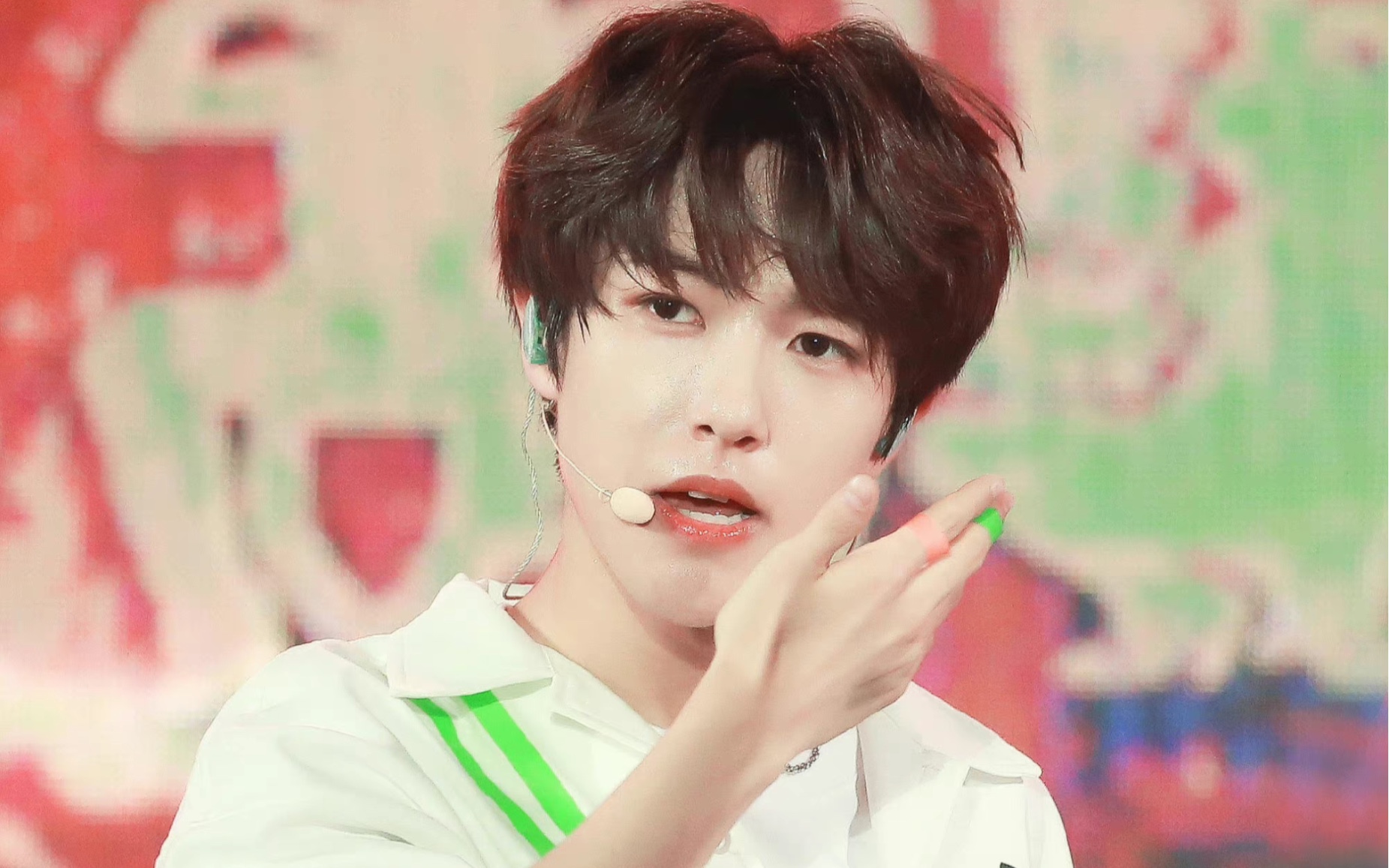 【一键毕业黄仁俊所有专辑小卡是一种什么体验?