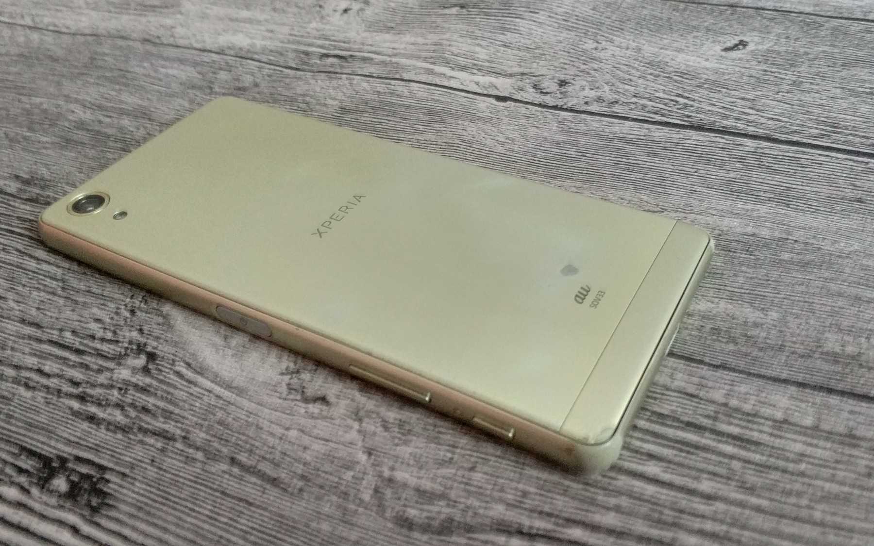 个人体验世界最菜骁龙820之一索尼xp日版au运营商sov33游戏帧率及温度