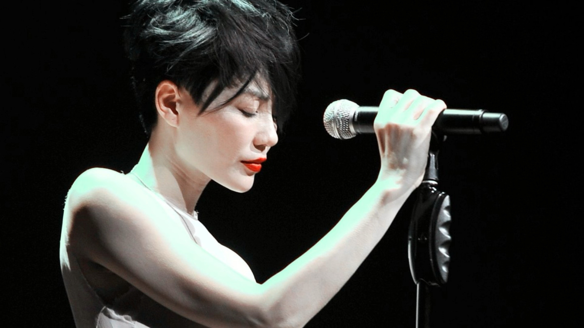 《单行道》-王菲