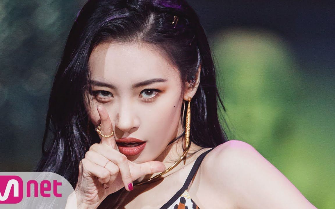 【补档】宣美 - heroine 舞台混剪(11合1)