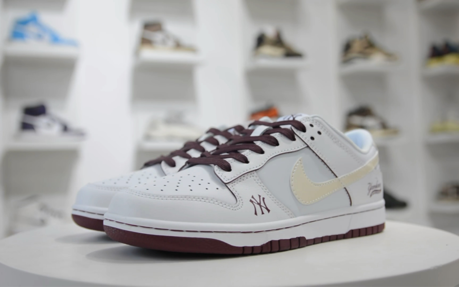 「潮流实拍」nk sb dunk low mlb联名 米白红 周年高端定制 低帮休闲