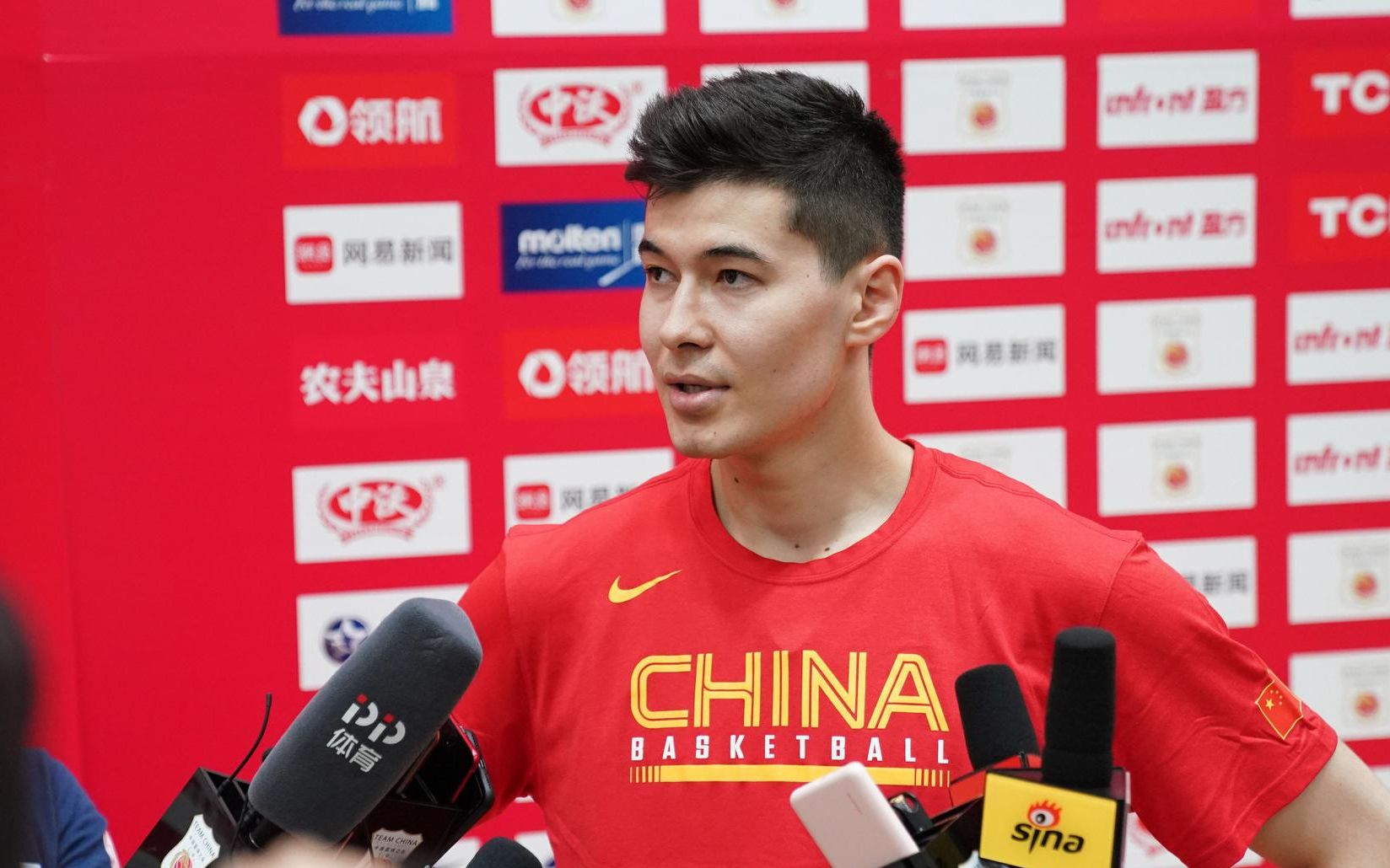 新疆队长 阿布都沙拉木 训练 又帅又能打abudushalamu abudurexiti