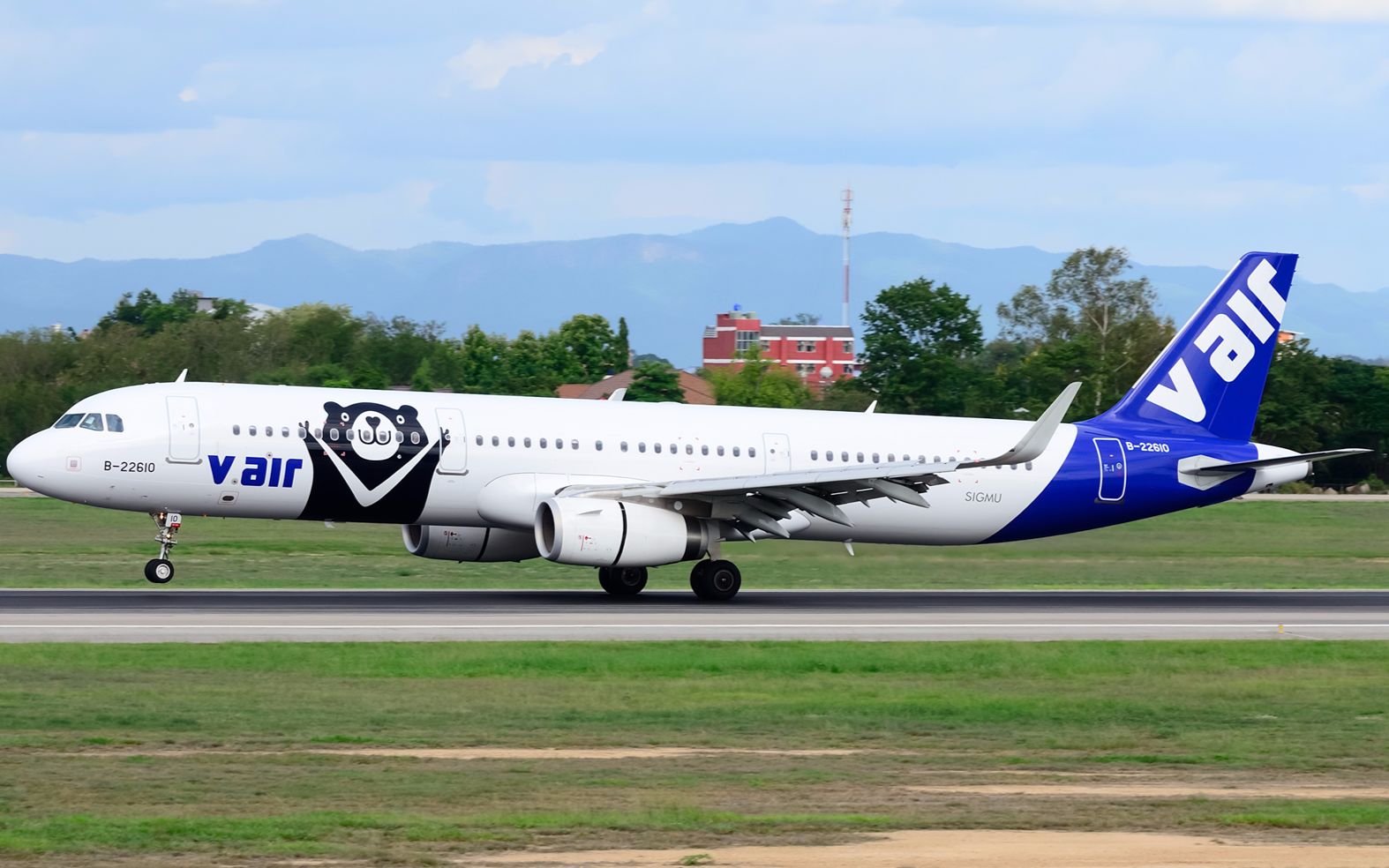 台湾v航 空客a321客机 名古屋中部机场降落