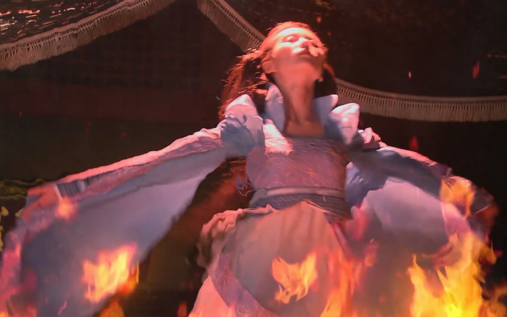 【刘诗诗】【龙葵】360°花式领便当 - 【跳铸剑炉】*2