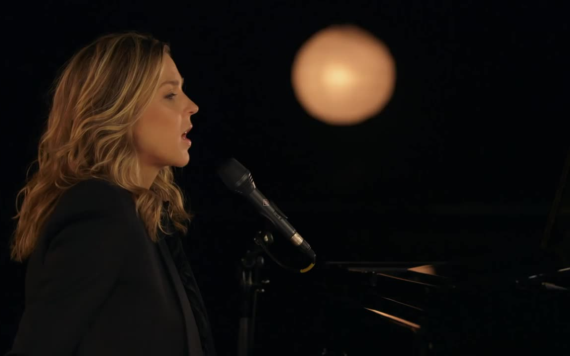 [图]Diana Krall - Don't Dream It's Over (Clip)