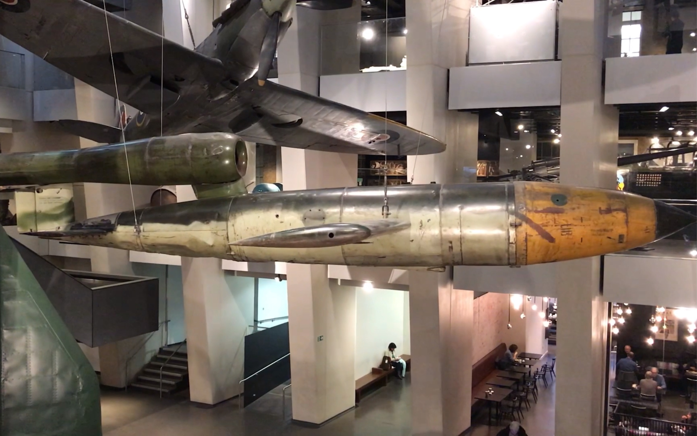 博物馆实拍:二战时期德制v1导弹_哔哩哔哩 (゜-゜)つロ 干杯