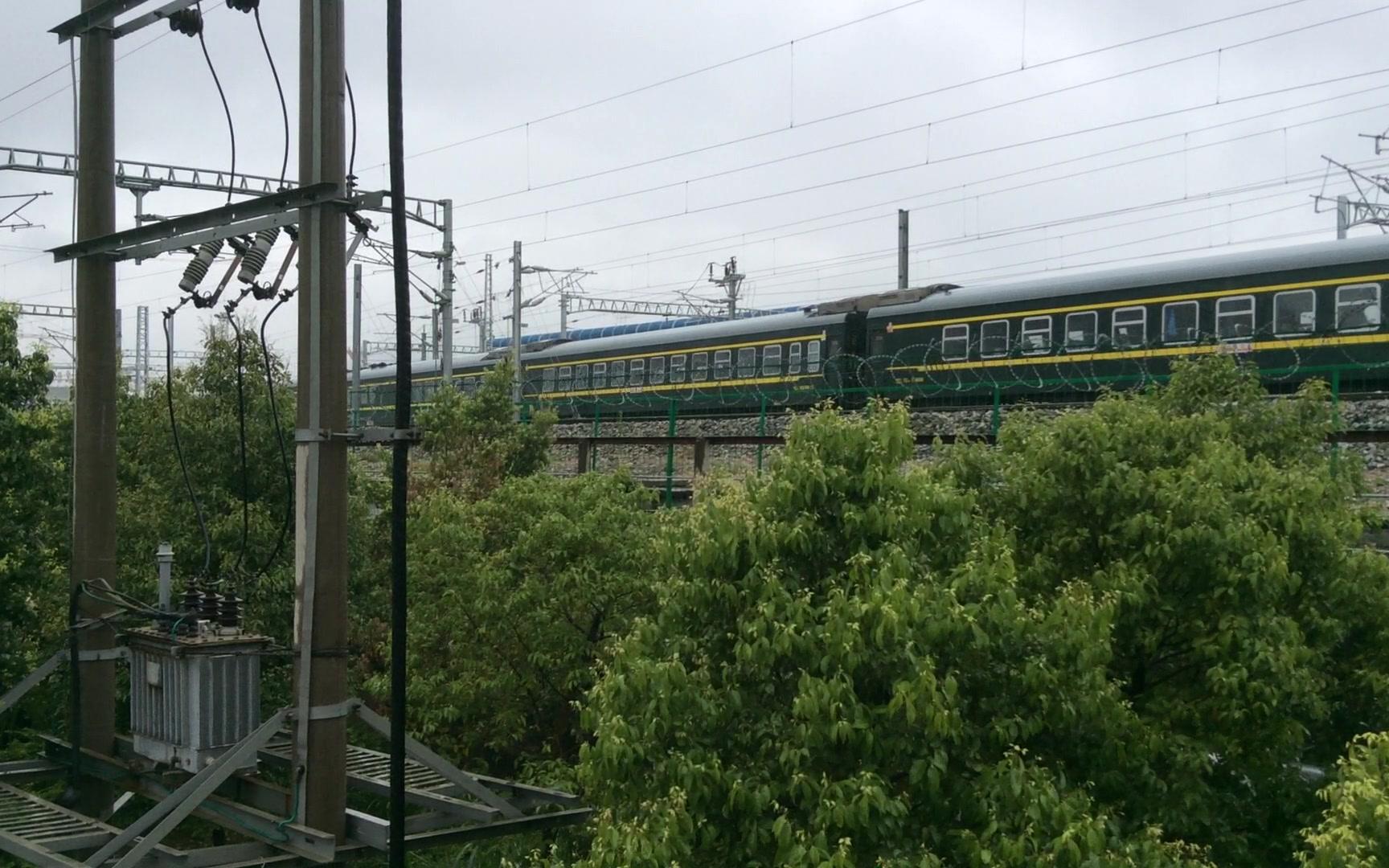 2018年2月22日 hxd3c狒狒牵引临客k6297次出龙岩站