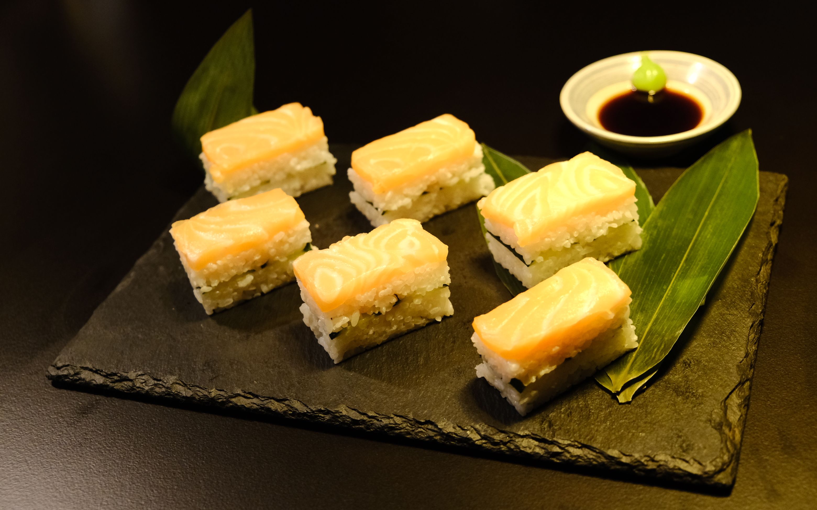 押出来的寿司,赏味期限就在此刻 箱押寿司.详细教程再片尾.