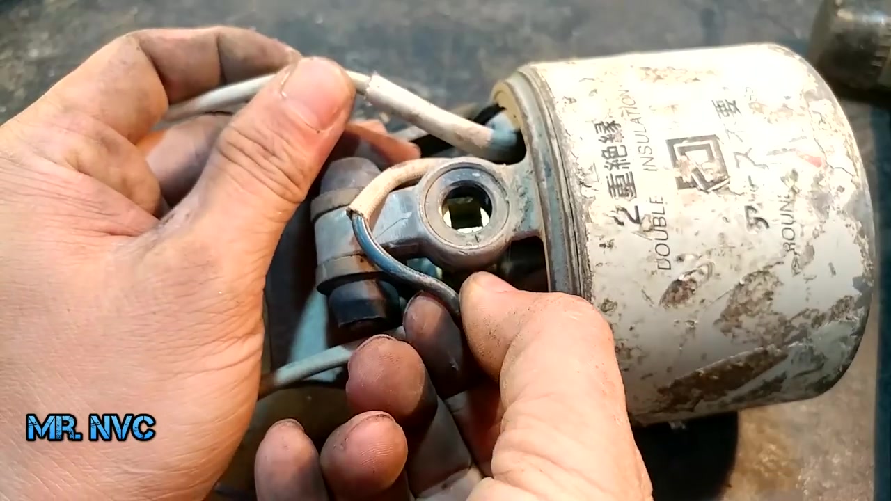 [图]非常古老的电动混凝土振动器恢复Very Old Electric Concrete Vibrator Restoration