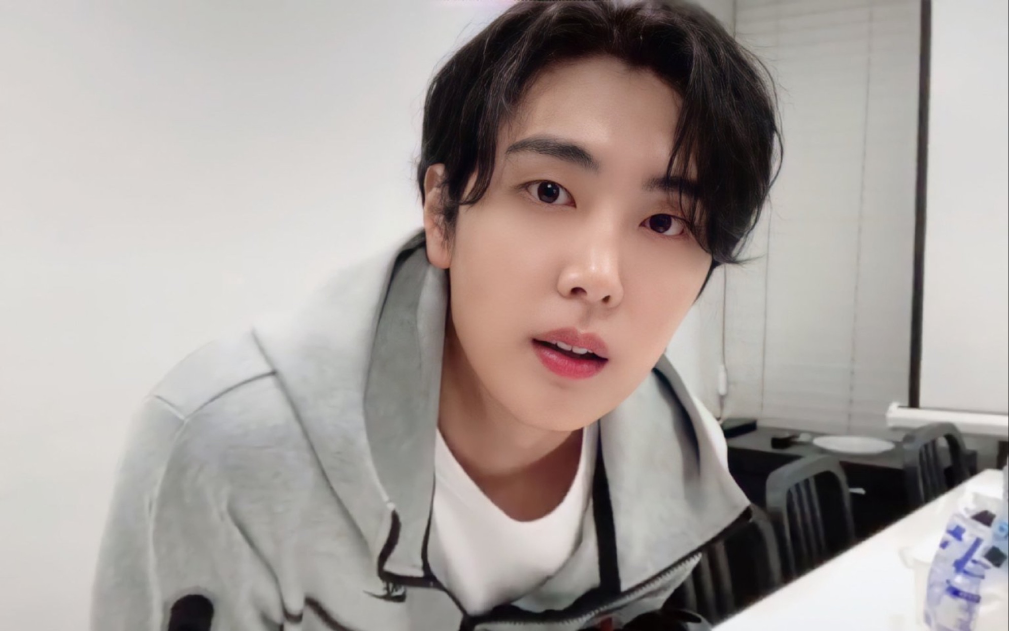 【sf9 李在允】做爱豆的第五年,被粉丝围观自拍竟然还害羞?