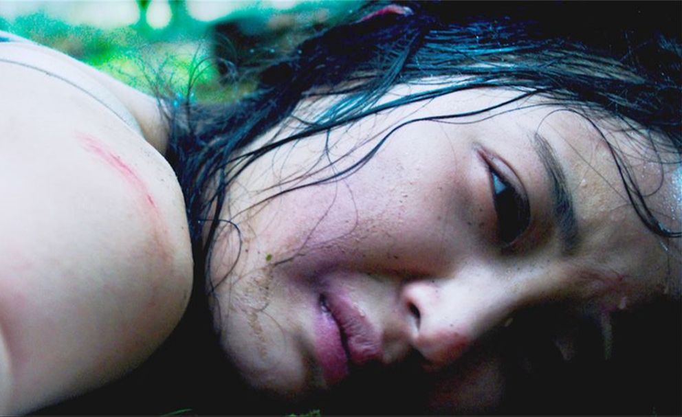 男老师送女学生回家,傍晚学生就惨死河边,真凶出人意料,电影