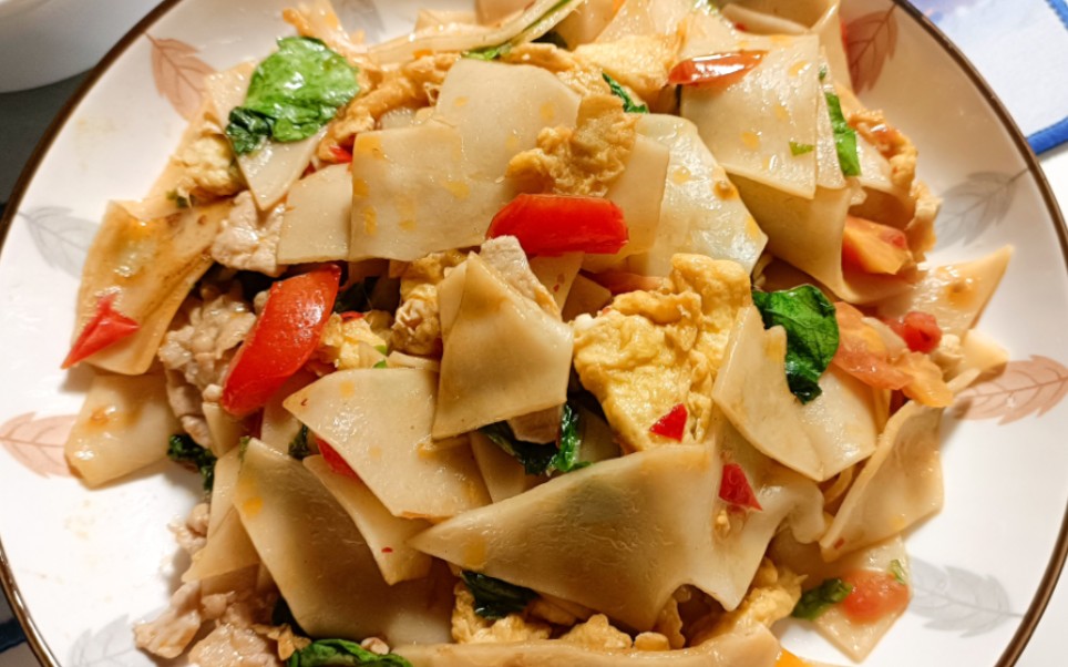 吃吃腾冲大救驾 炒饵块 软糯咸香的另一种呈现方式