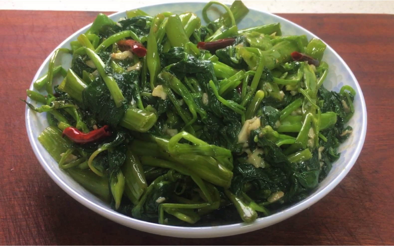 过河菜呛炒还不错