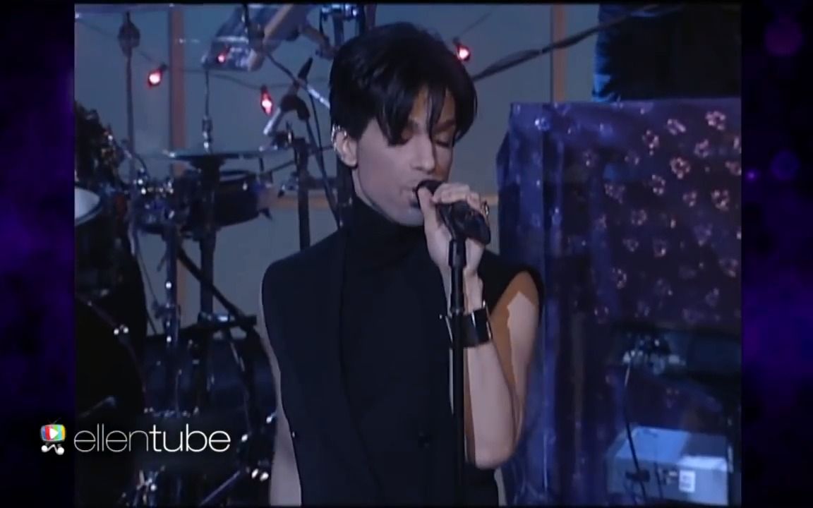 [图]Prince - Nothing Compares To U - Ellen DeGeneres 2004