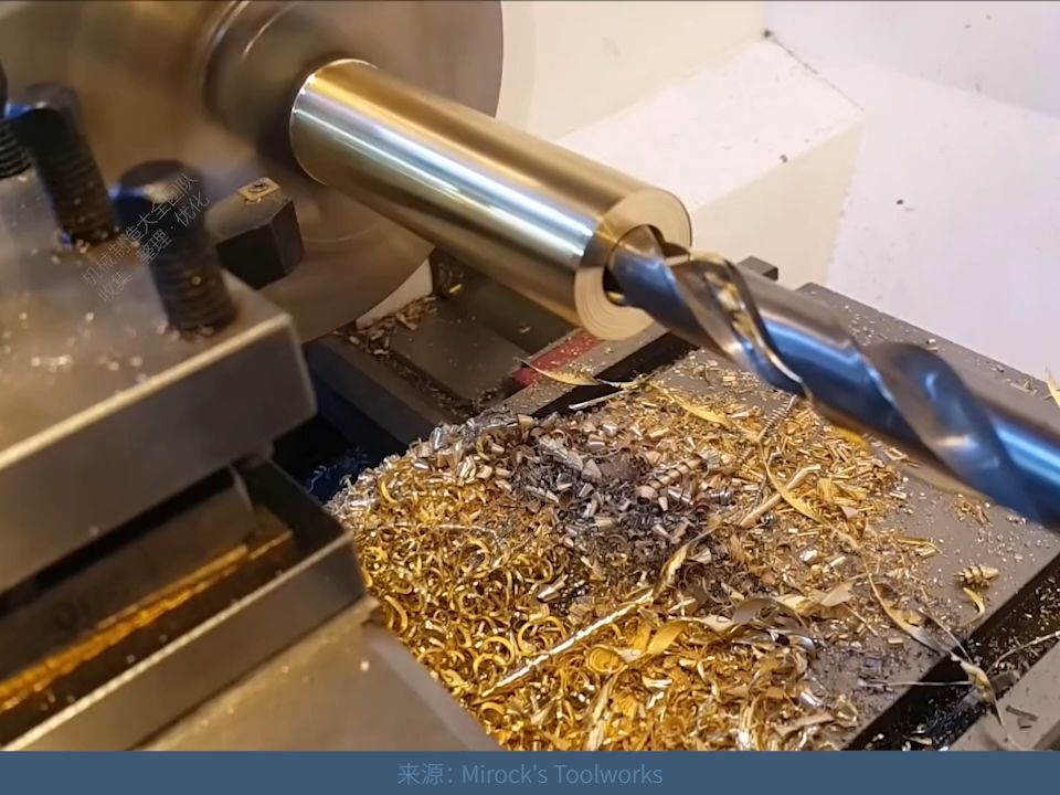 22 车床上钻孔和扩孔