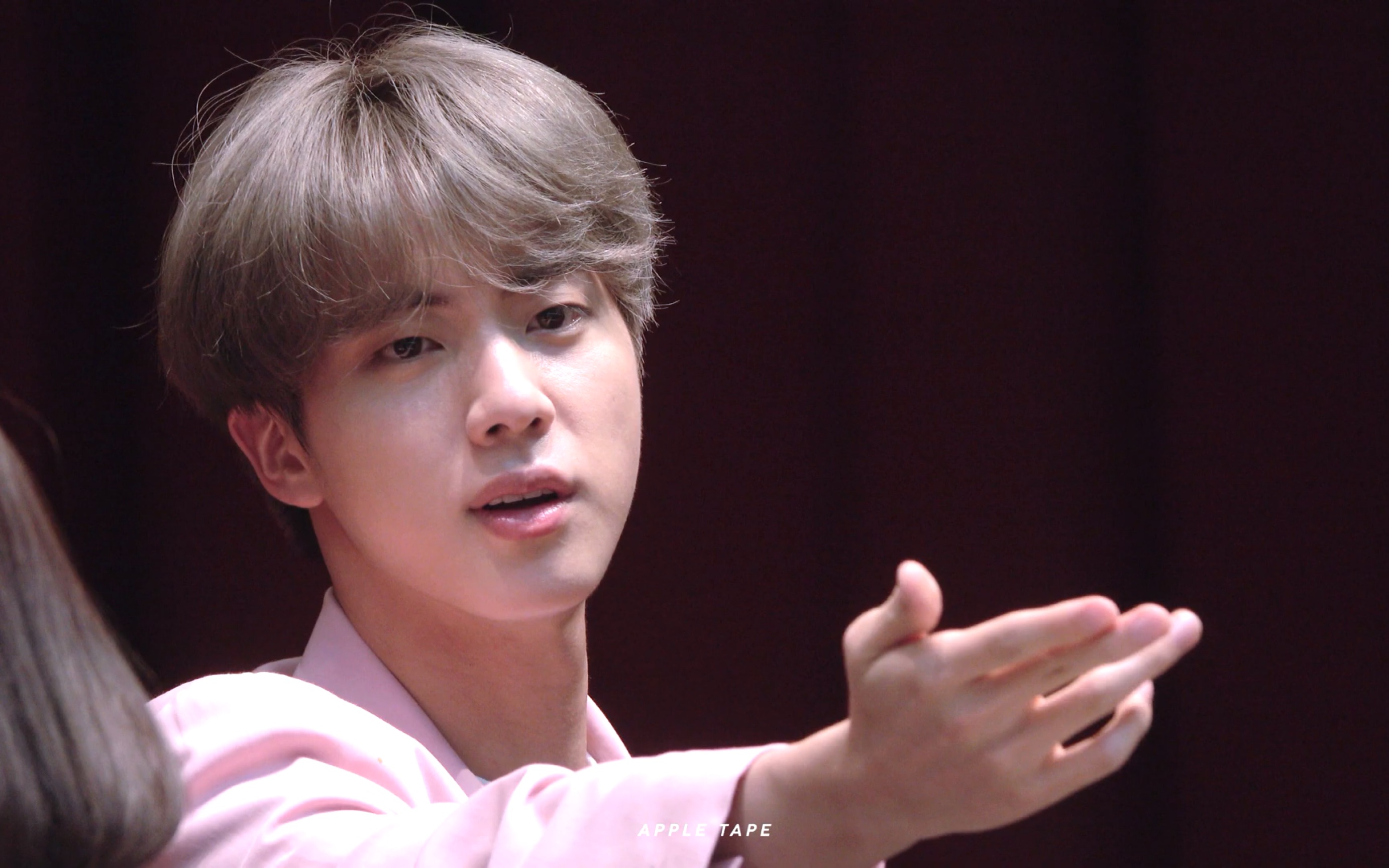 【bts/金硕珍】190421 阿拉丁签售会 jin的手 kiss_哔哩哔哩 (゜-゜)