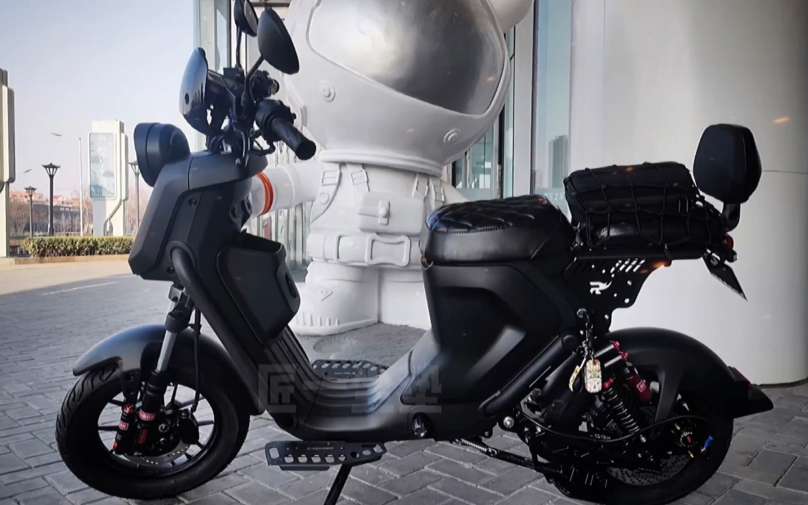 小牛电动车改装黑武士风格坐垫定制