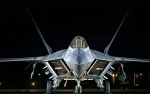 Скачать видео: 世界上第一款五代机：F-22猛禽战斗机