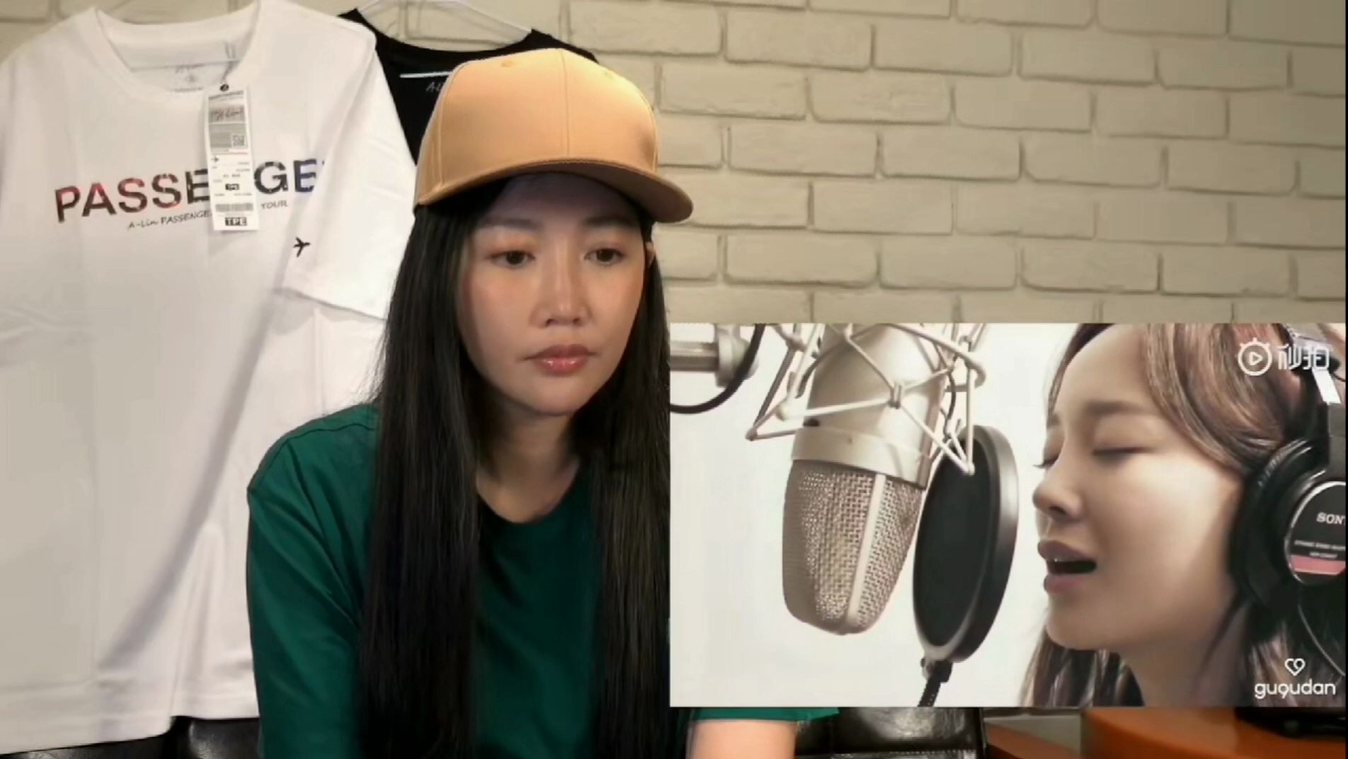 alin看世正唱有一种悲伤的反应