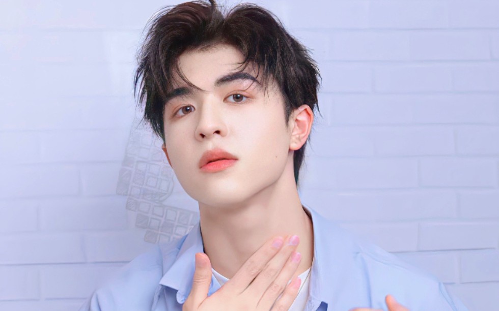 尹浩宇直播可爱reaction 我(指自己)爱(比心)指kys | 尹浩宇9.