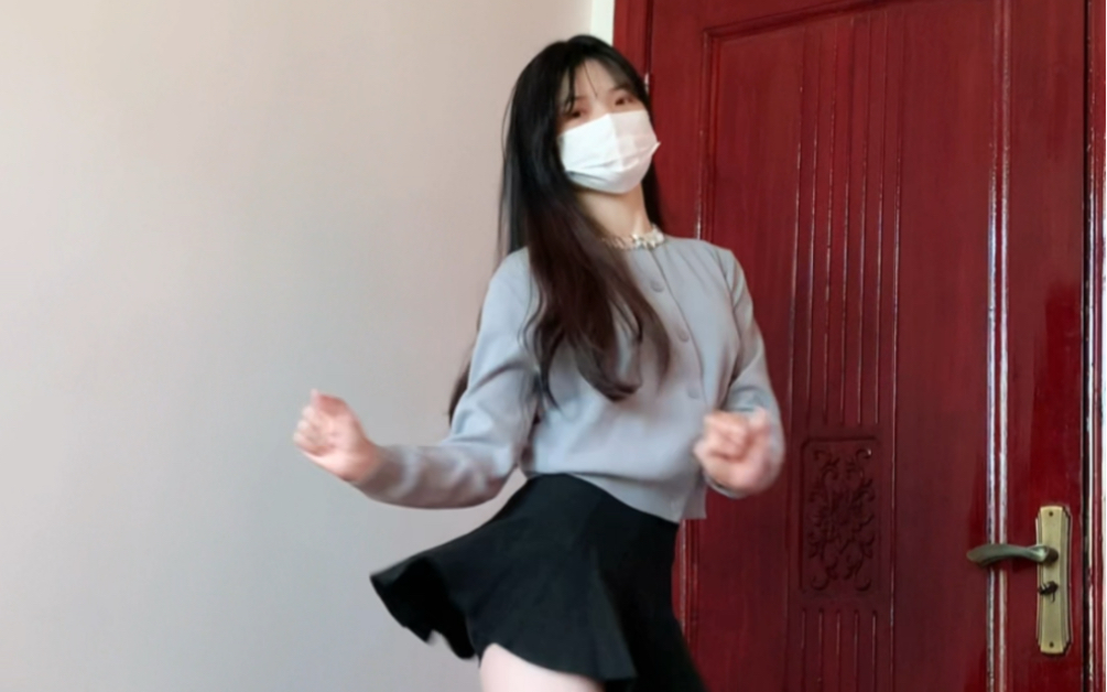 c哩c哩舞蹈原创是谁（c哩c哩舞蹈视频完备
版分解动作）《c哩c哩的舞蹈视频完整版》