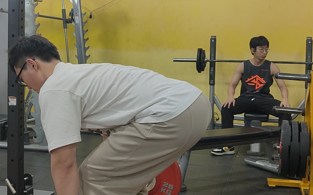 潘德雷划船93kg×8×5,外加引體,二頭彎舉,山羊挺身