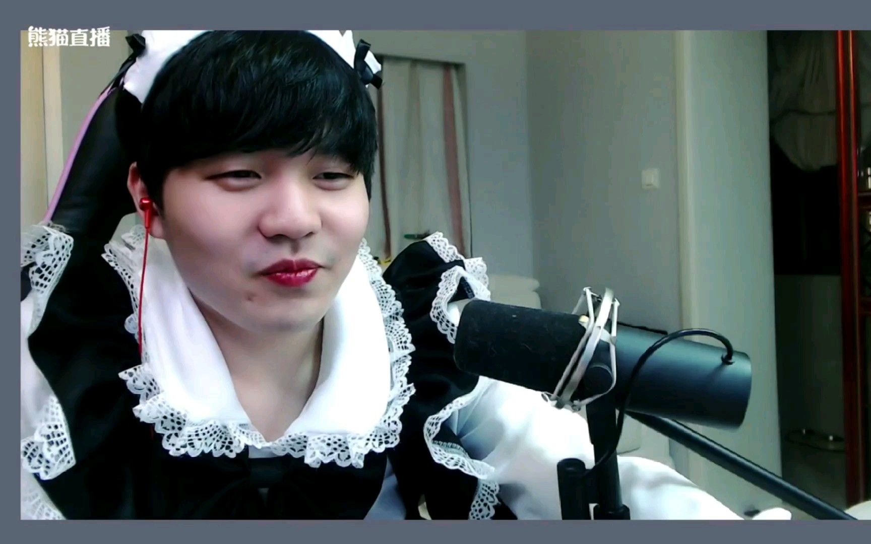 rookie女装直播啦 性感女仆ig-rookie在线玩lol