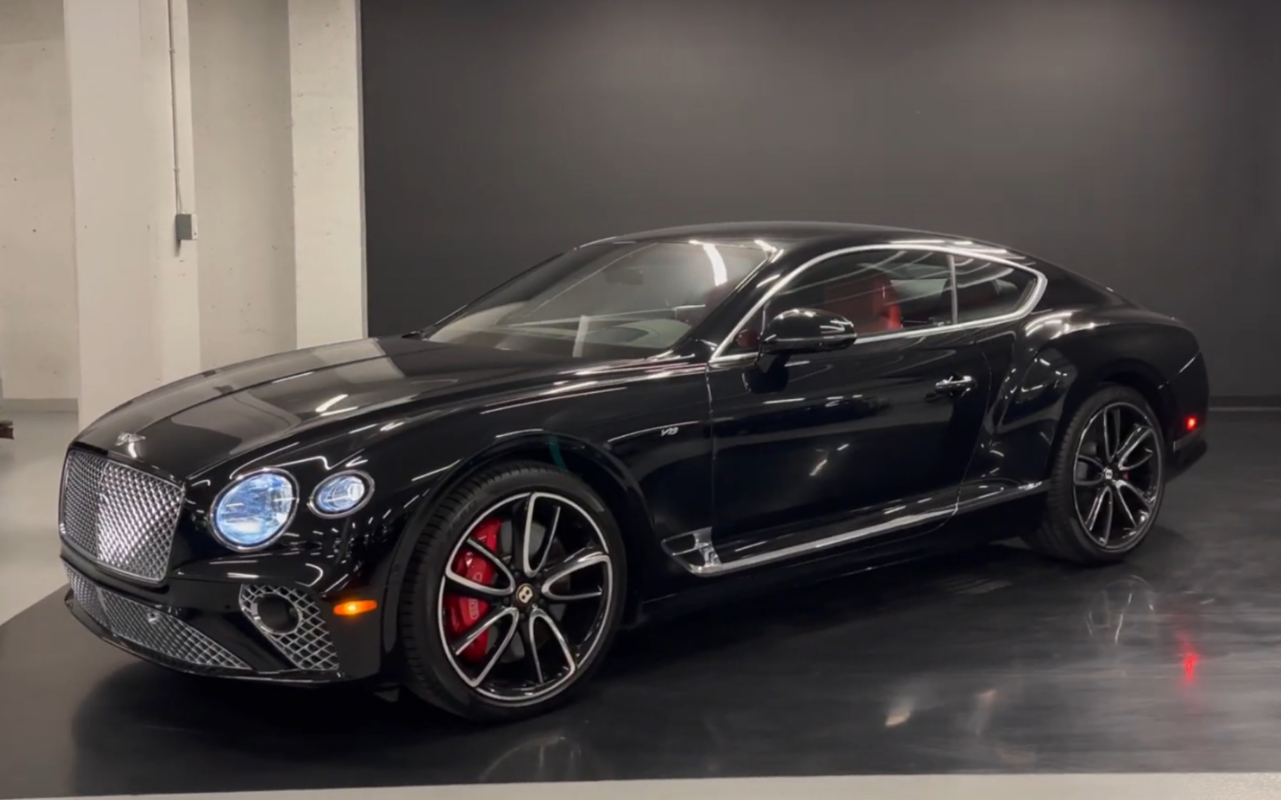 2020款宾利欧陆gt v8霸气来袭_哔哩哔哩_bilibili