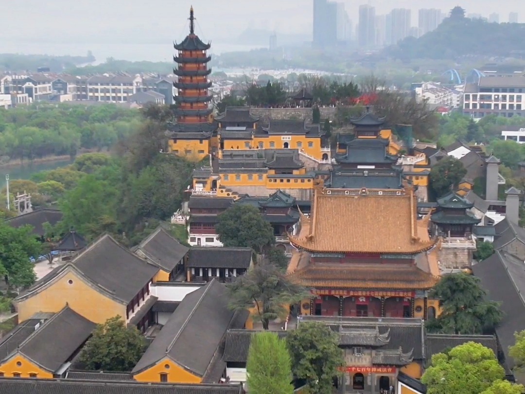 法海和尚金山寺慈寿塔,被很多人误以为是镇压白娘子的雷峰塔,其实