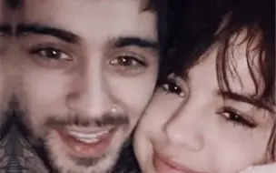 Tải video: 傻脸娜真的亲到了Zayn  好配啊  突然不嗑小贾了 #赛琳娜 #zayn