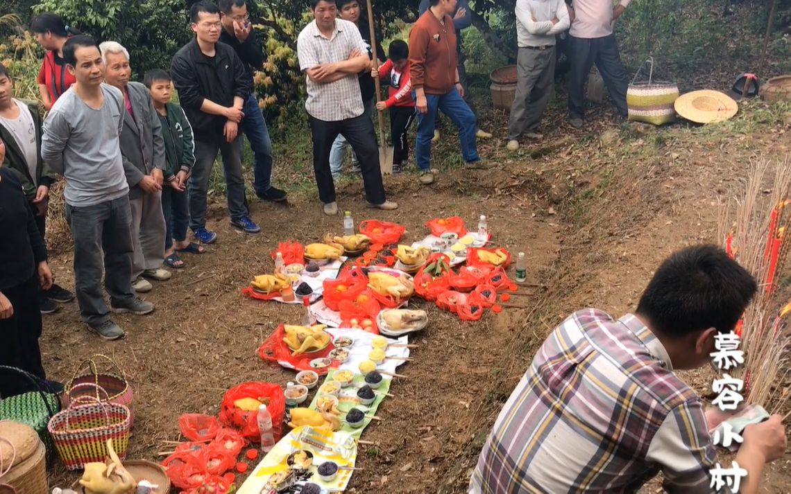 广西桂平清明扫墓持续半个月祭祖这样做可以财发不停全家富贵