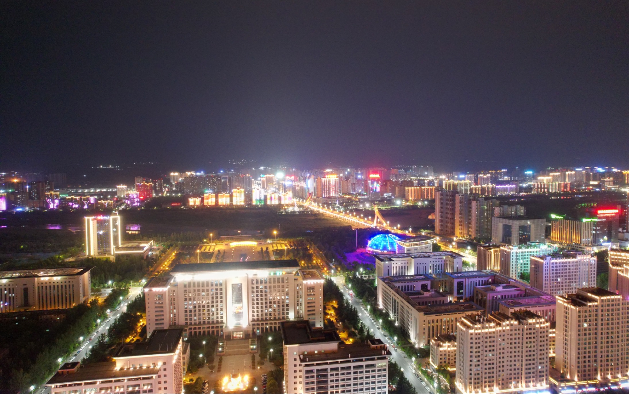 [图]air2S航拍宝鸡盛世广场夜景