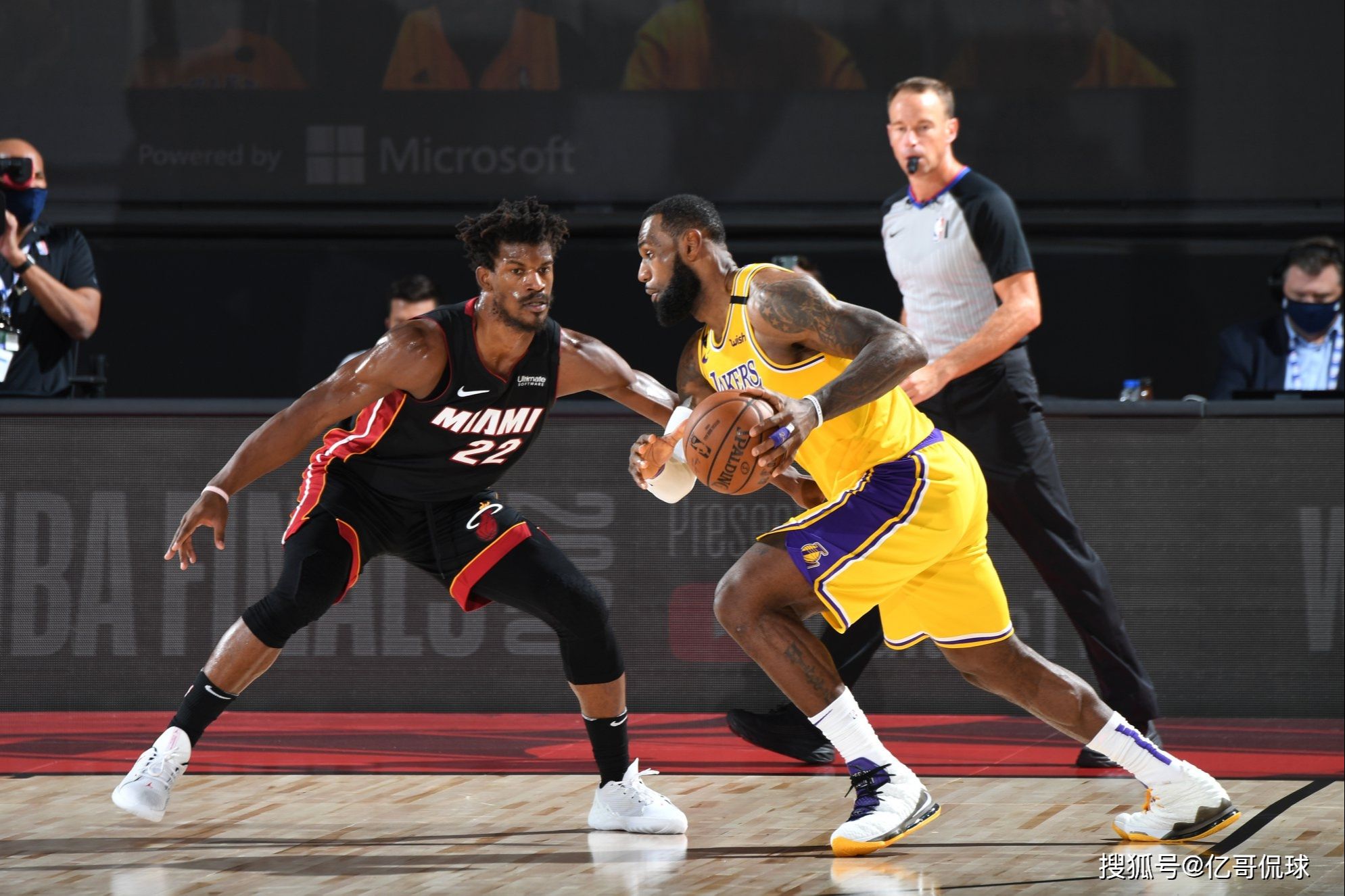 nba常规赛直播回放:快船vs太阳(中文全场)解说附完整录像回放视频