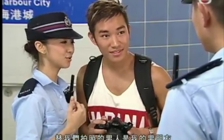 学警出更 黄长发 陈键锋