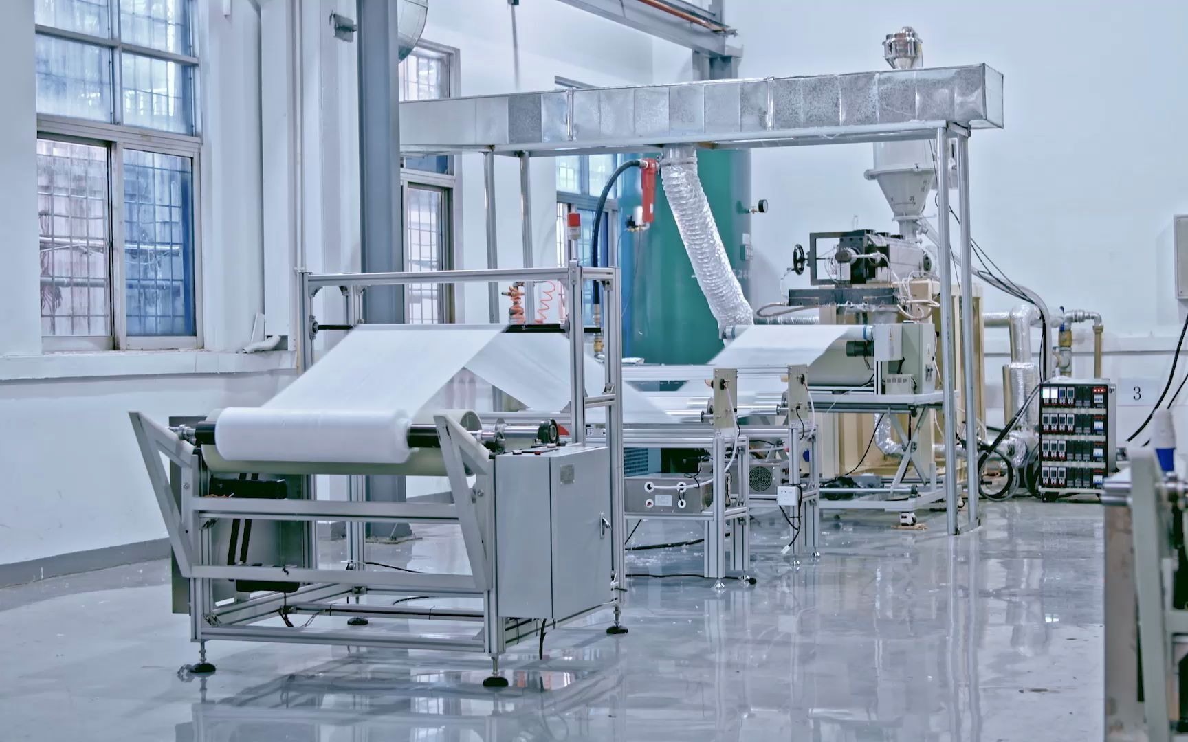 640mm熔喷布设备