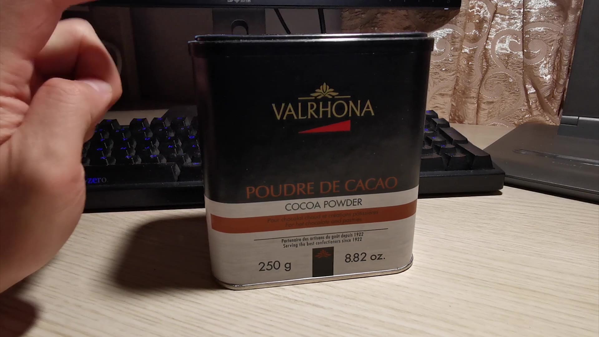 美食圈测评第一期:法芙娜 (valrhona)可可粉,我错了不该这么喝