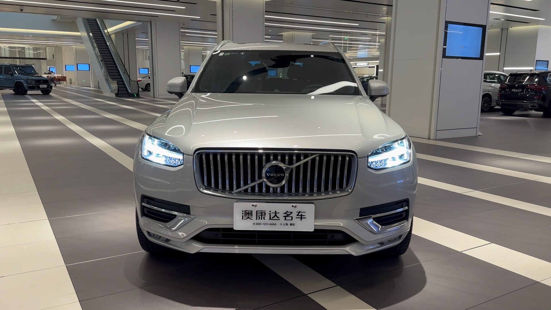 22款 沃尔沃xc90 b6智雅豪华版 7座上牌:2021年11月里程:约2.