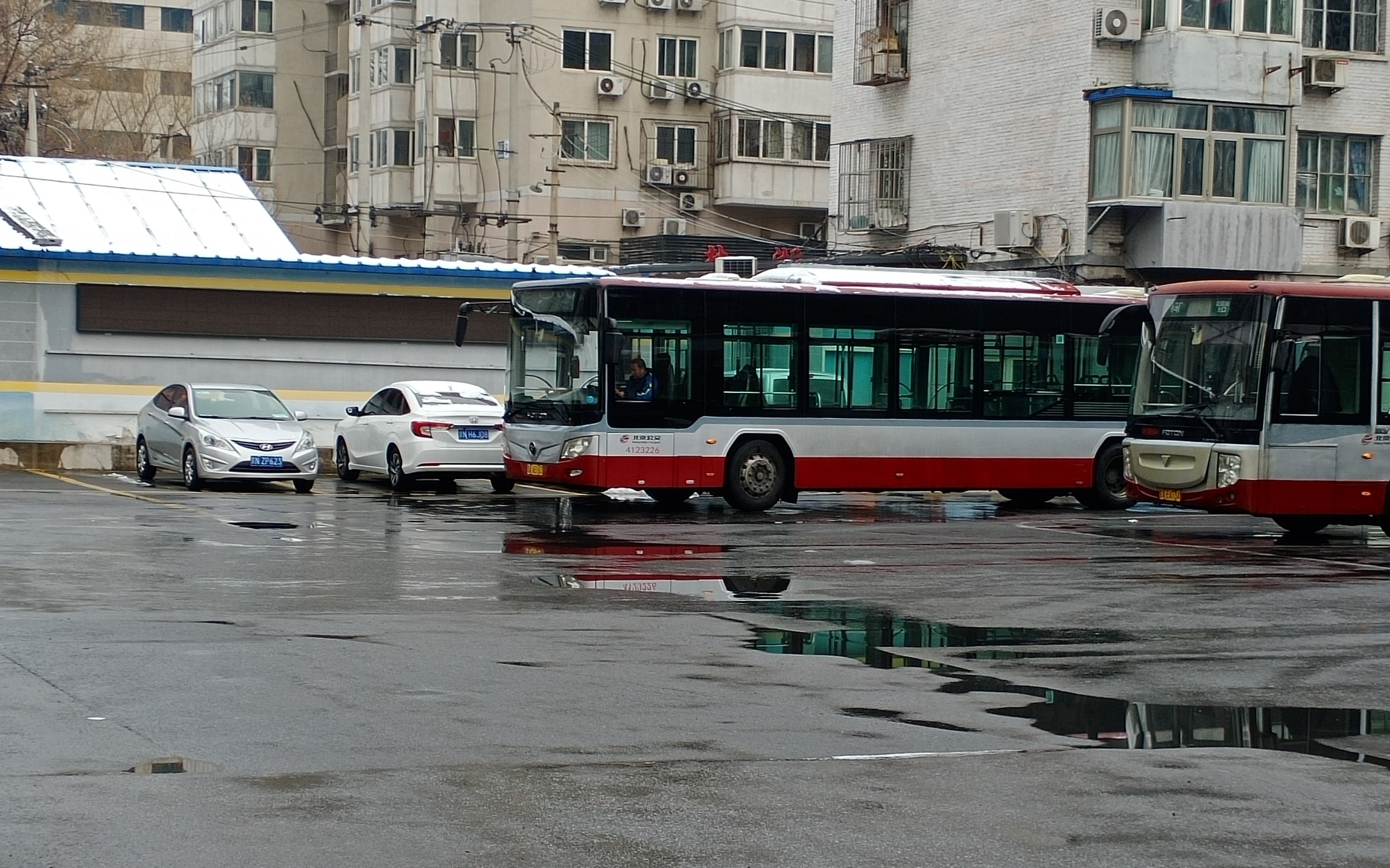 北京公交663路红鹰小马厂苹果园南