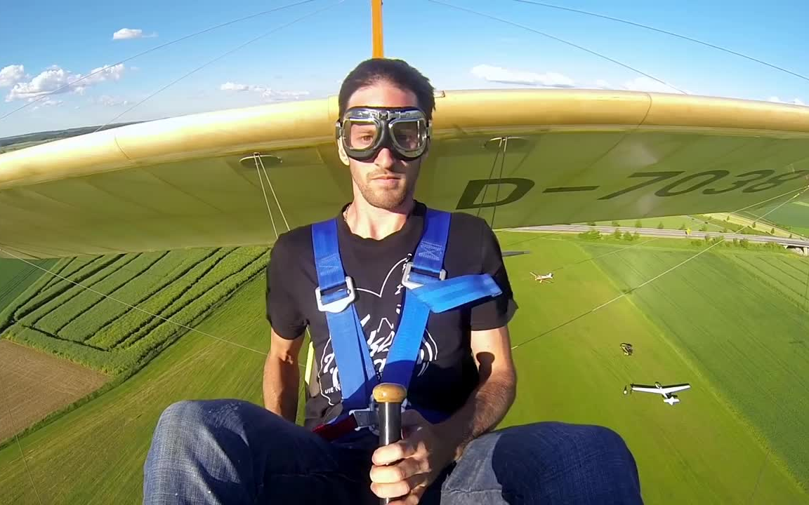 gopro露天单人滑翔机飞行,这种感觉真的是享受!_哔哩哔哩_bilibili