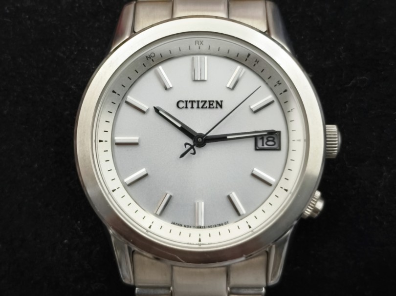 西铁城光动能电波男表