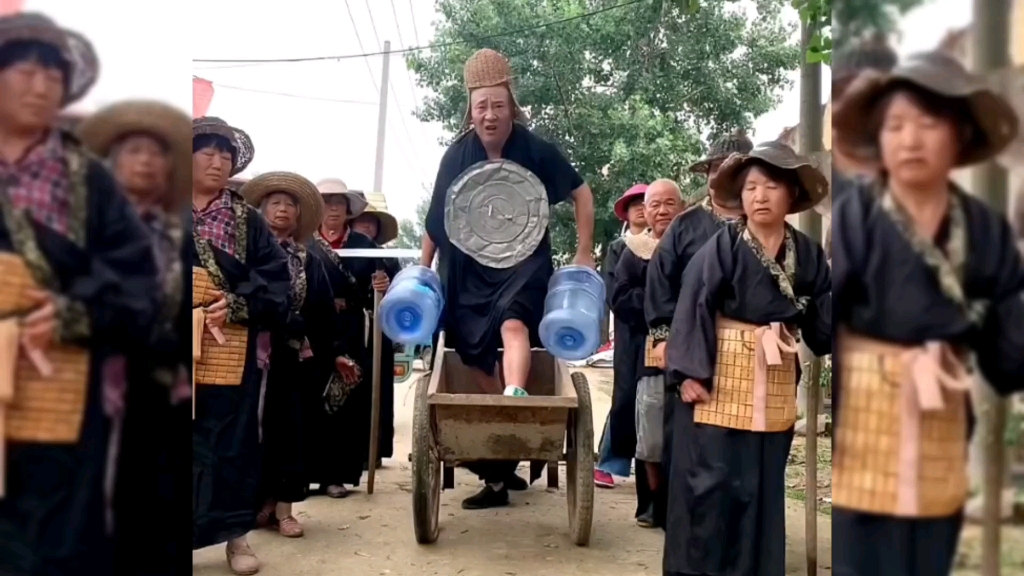 年轻小伙带领全村老头老太拍电影,遭到众网友围观哔哩哔哩bilibili