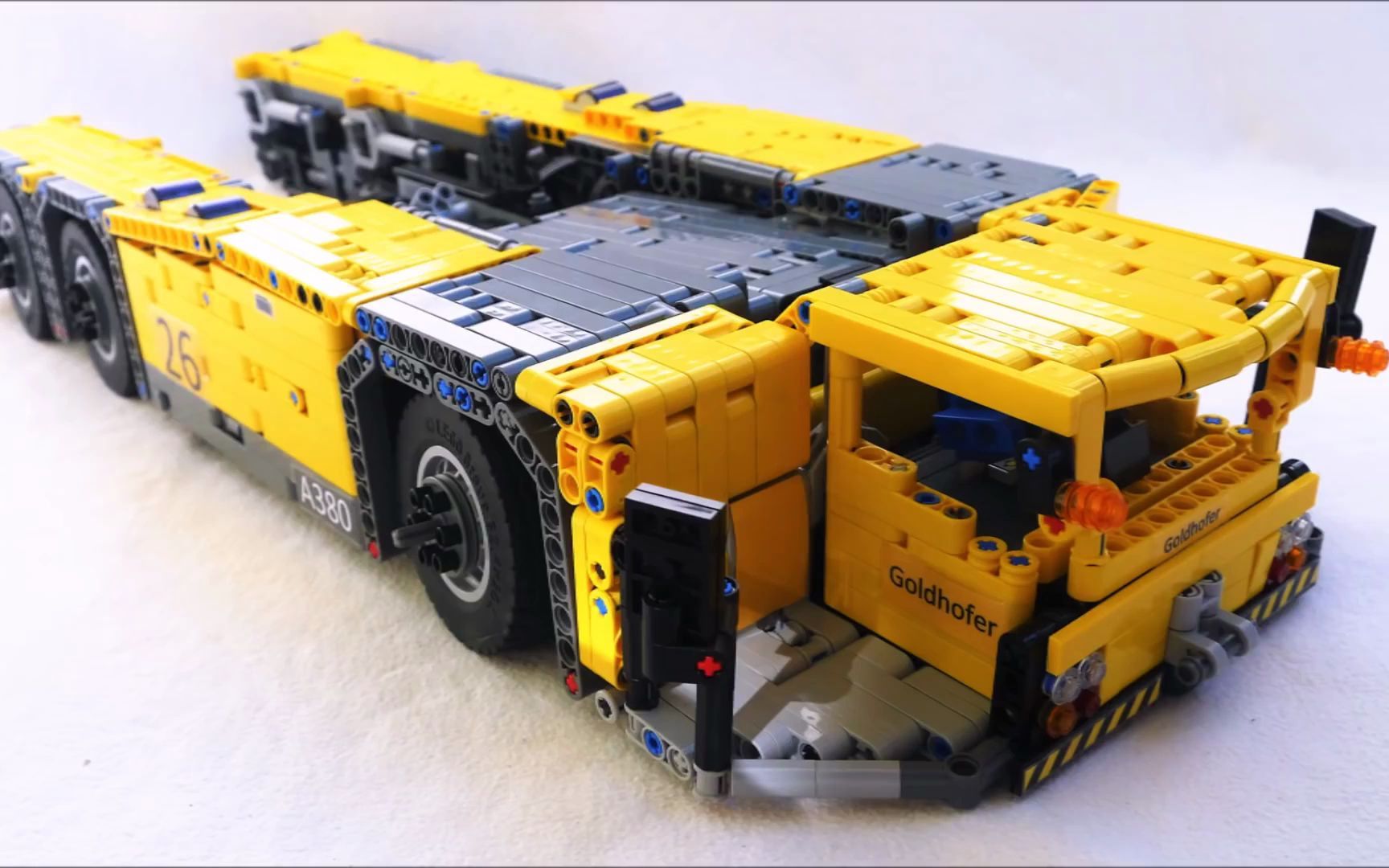 moc pushback tug goldhofer ast