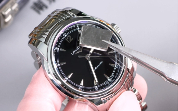 315曝光的手表受磁演示在这里