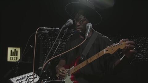 Moses Sumney - Doomed (Live on KEXP) 