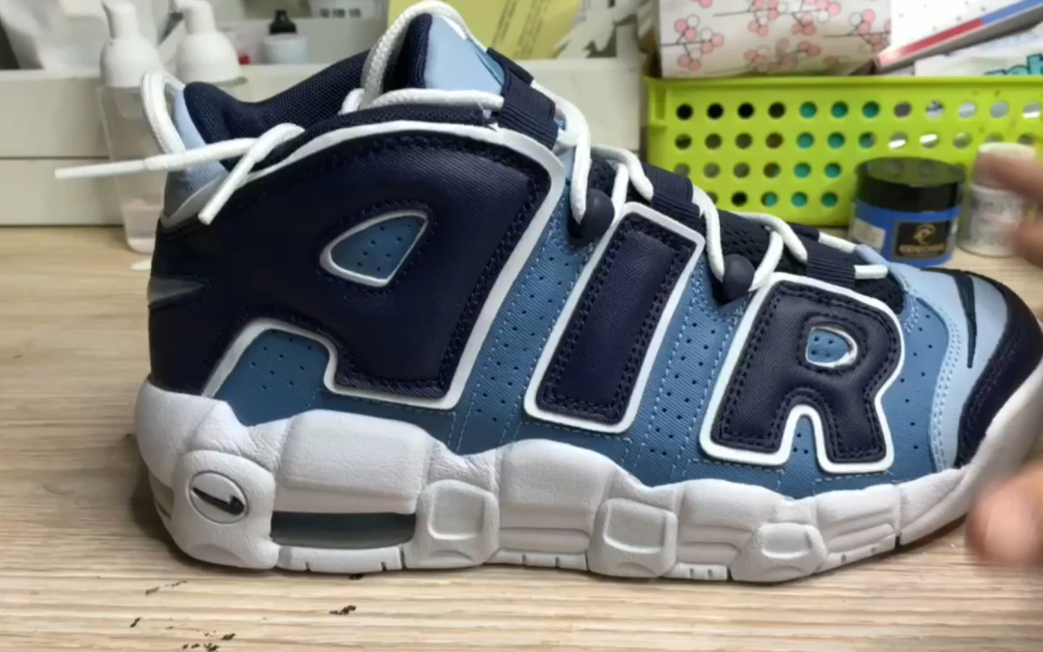 球鞋鉴赏—皮蓬大air丹宁