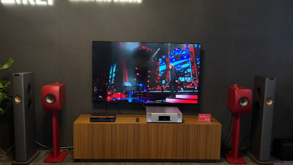 [图]KEF LS60 HiFi有源发烧音响 演示 效果震撼#豪哥数码#耳机发烧友 #KEF#发烧音响